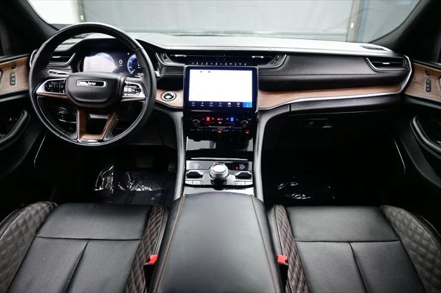 2025 Jeep Grand Cherokee L Summit 4x4