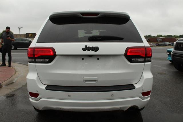 2022 Jeep Grand Cherokee Laredo X 4x2