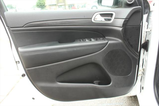 2022 Jeep Grand Cherokee Laredo X 4x2