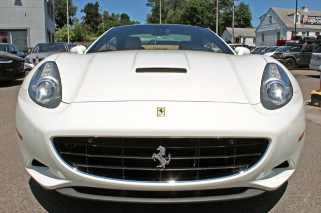 2012 Ferrari California Base