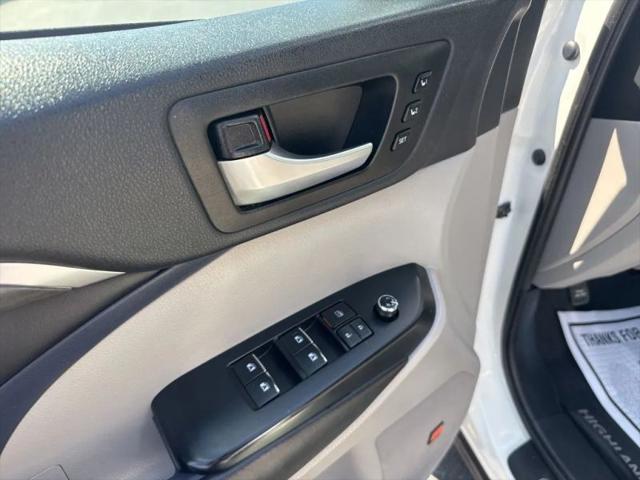 2019 Toyota Highlander Limited Platinum