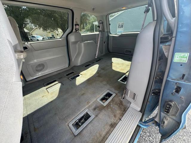 2002 Ford Windstar LX