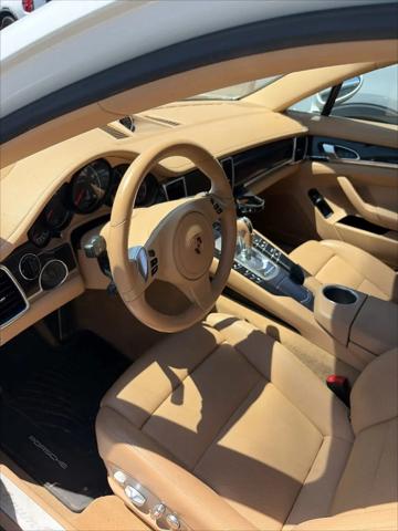 2013 Porsche Panamera 4