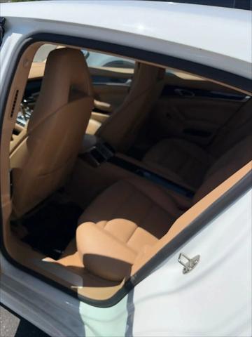 2013 Porsche Panamera 4