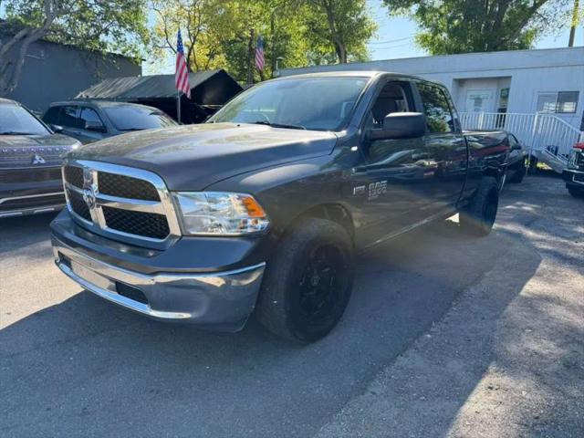 2019 Ram 1500 Classic SLT Crew Cab 4x2 6'4" Box