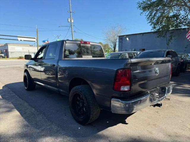 2019 Ram 1500 Classic SLT Crew Cab 4x2 6'4" Box
