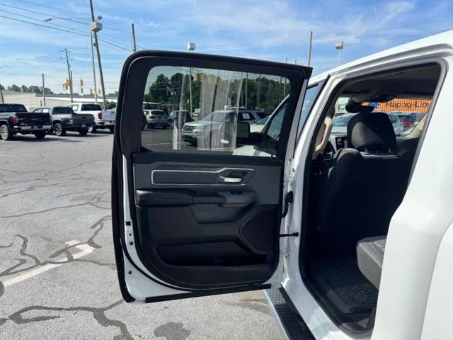2020 Ram 1500 Big Horn Crew Cab 4x4 5'7" Box