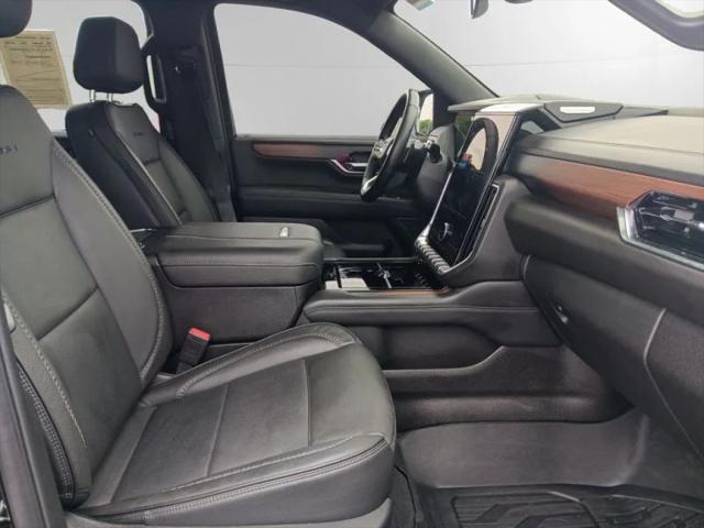 2025 GMC Yukon XL 4WD Denali