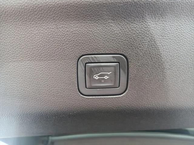2025 GMC Yukon XL 4WD Denali