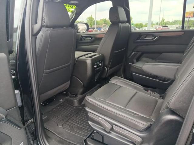 2025 GMC Yukon XL 4WD Denali