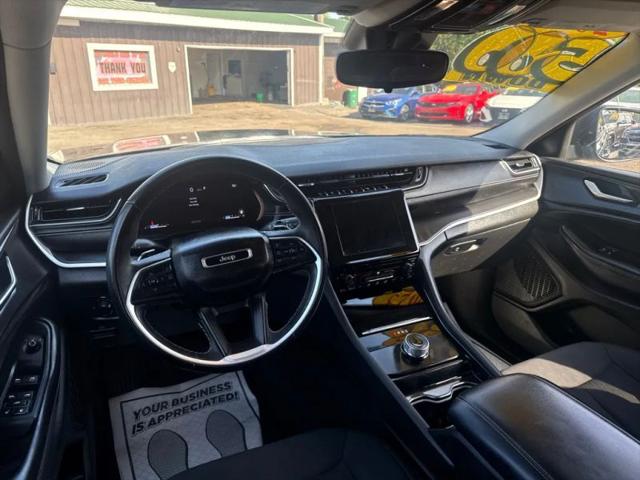 2023 Jeep Grand Cherokee L Laredo 4x4