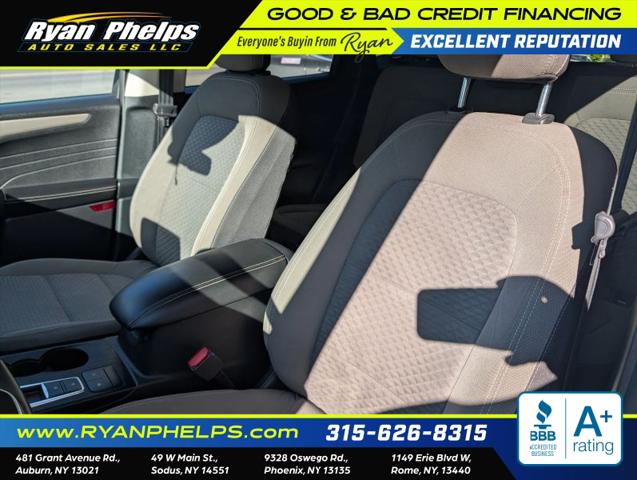 2022 Ford Escape SE