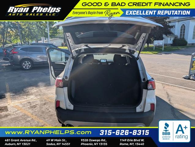 2022 Ford Escape SE