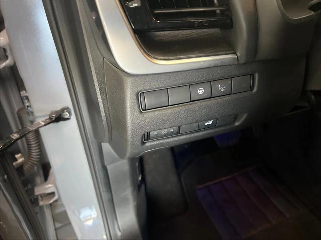 2023 Nissan Rogue Platinum FWD