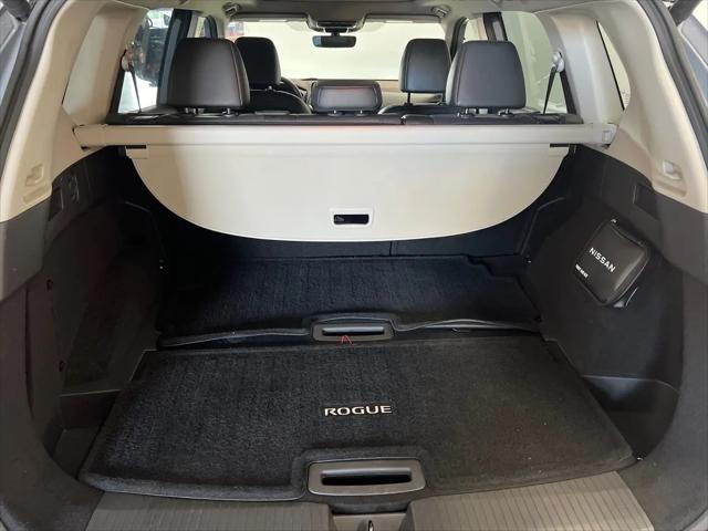 2023 Nissan Rogue Platinum FWD
