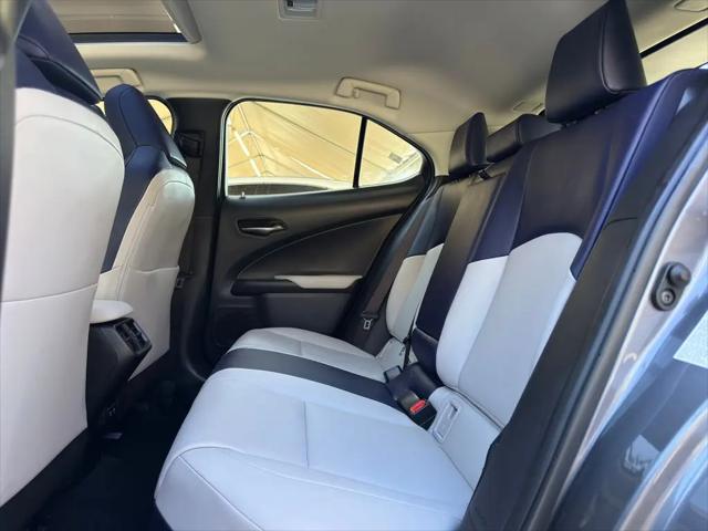 2019 Lexus UX 200 UX 200