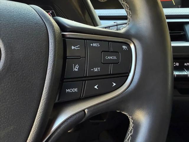 2019 Lexus UX 200 UX 200