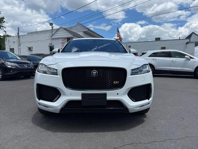 2019 Jaguar F-PACE S