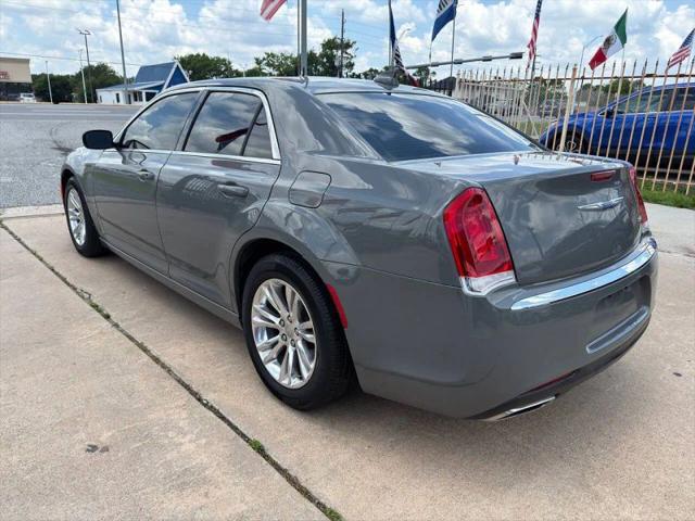 2019 Chrysler 300 Touring L