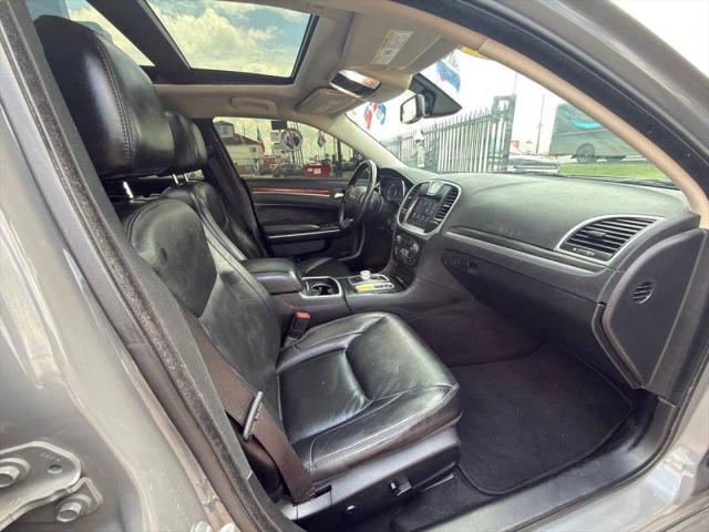 2019 Chrysler 300 Touring L