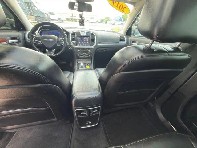 2019 Chrysler 300 Touring L