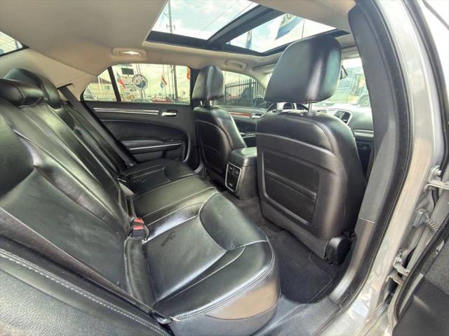 2019 Chrysler 300 Touring L