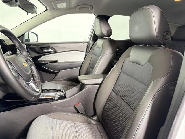 2025 Chevrolet Trax FWD LT