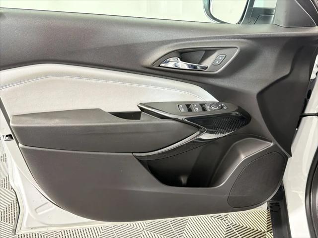 2025 Chevrolet Trax FWD LT