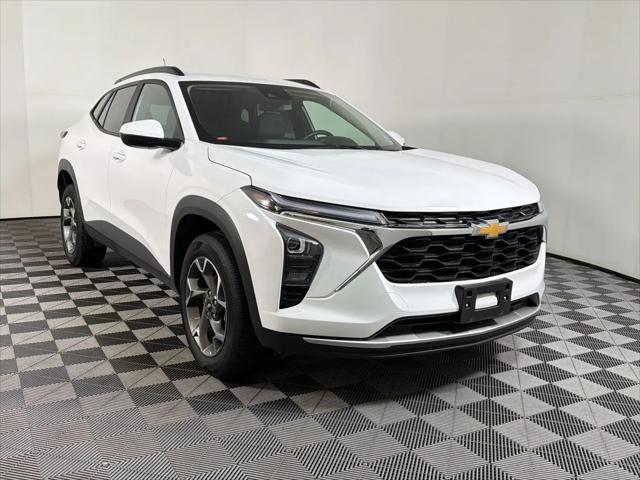 2025 Chevrolet Trax FWD LT