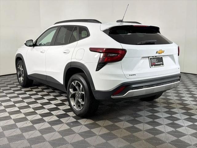 2025 Chevrolet Trax FWD LT