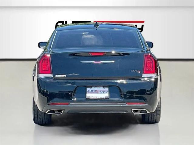 2022 Chrysler 300 S