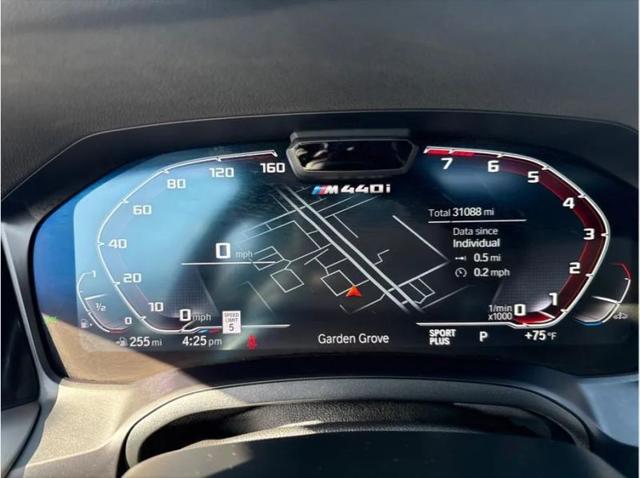 2023 BMW M4 M440i