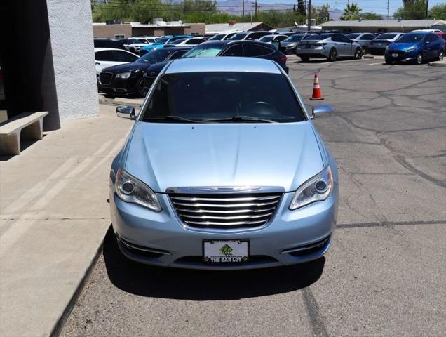 2013 Chrysler 200 Limited