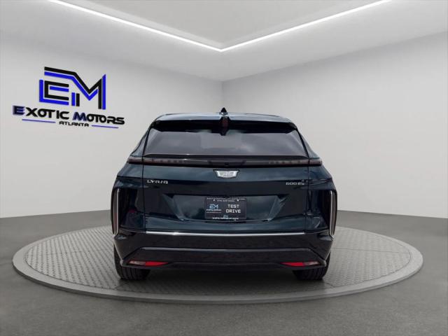 2024 Cadillac iQ Luxury w/1SE