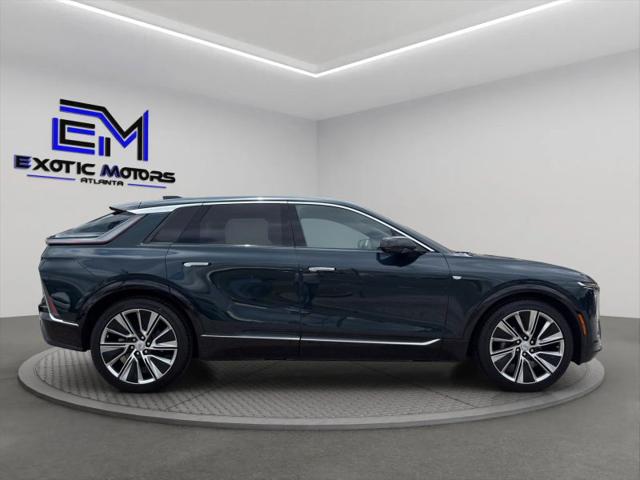 2024 Cadillac iQ Luxury w/1SE