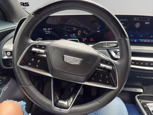 2024 Cadillac iQ Luxury w/1SE