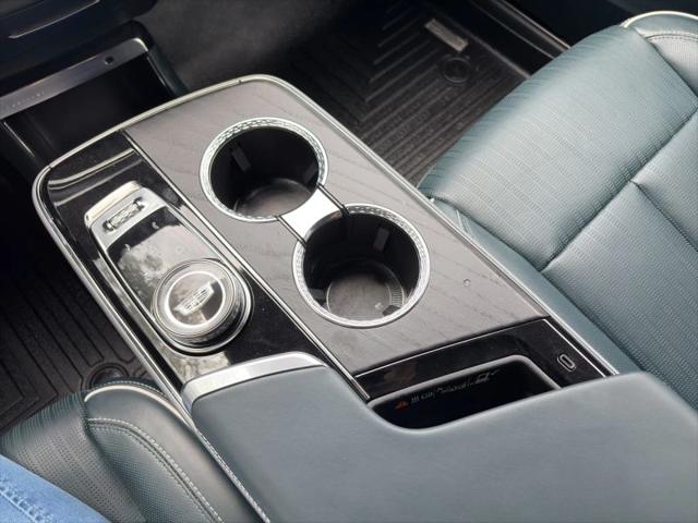 2024 Cadillac iQ Luxury w/1SE