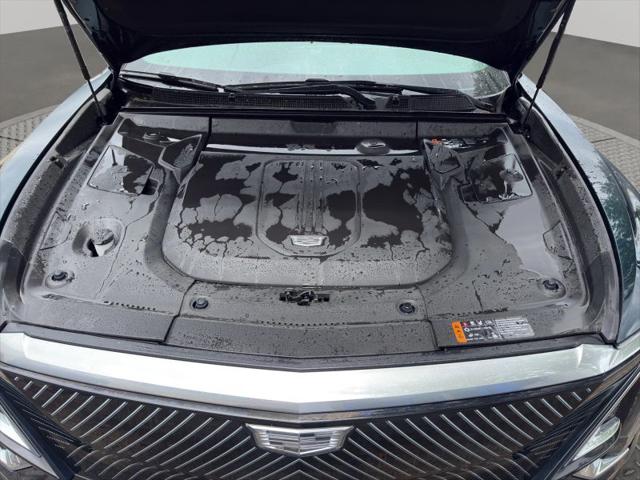 2024 Cadillac iQ Luxury w/1SE