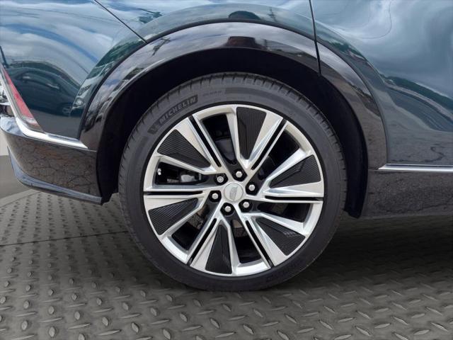 2024 Cadillac iQ Luxury w/1SE