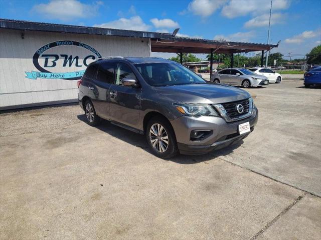 2019 Nissan Pathfinder SV