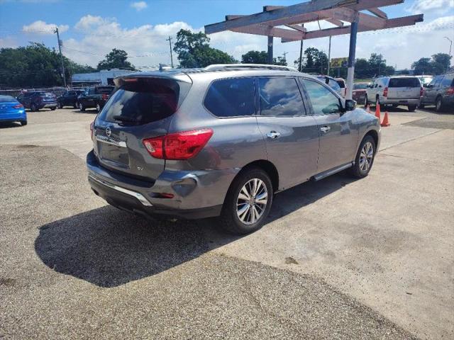2019 Nissan Pathfinder SV