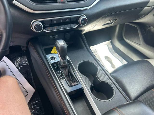 2020 Nissan Altima SR FWD