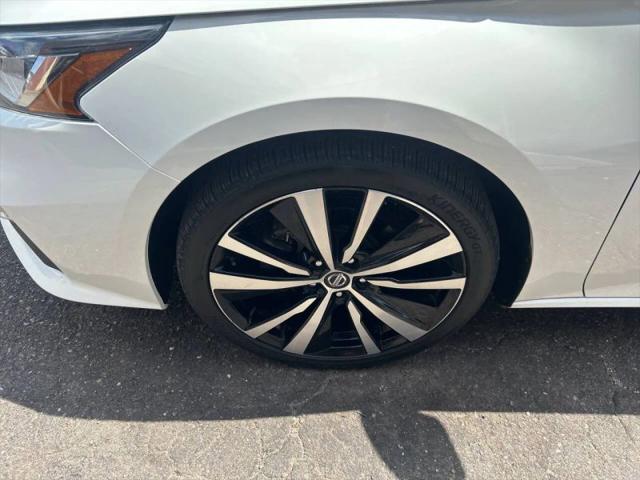2020 Nissan Altima SR FWD