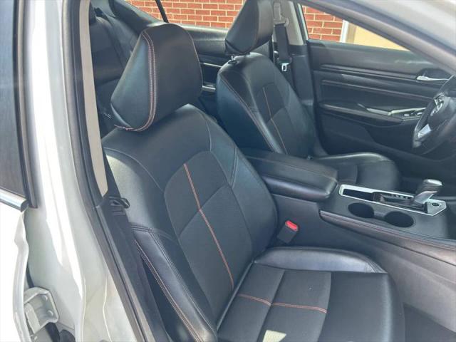 2020 Nissan Altima SR FWD