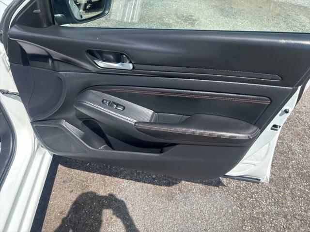 2020 Nissan Altima SR FWD