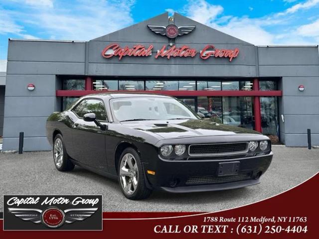 2014 Dodge Challenger SXT for sale in Medford, NY