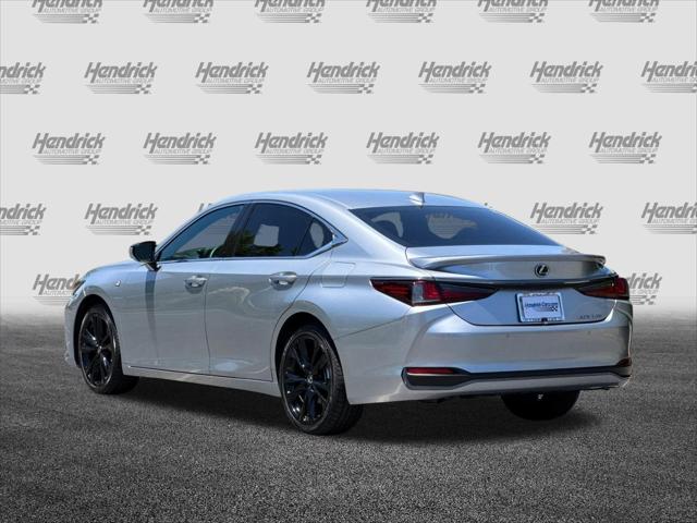 2023 Lexus ES 300h F SPORT Handling