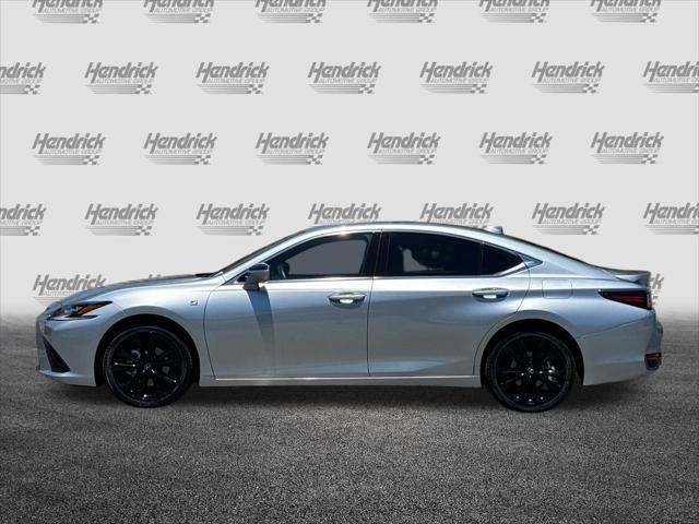 2023 Lexus ES 300h F SPORT Handling