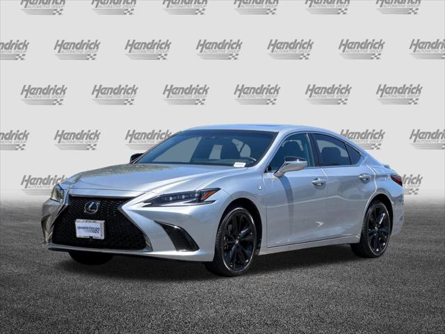 2023 Lexus ES 300h F SPORT Handling