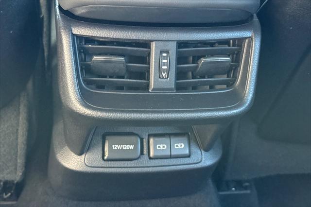 2023 Lexus ES 300h F SPORT Handling
